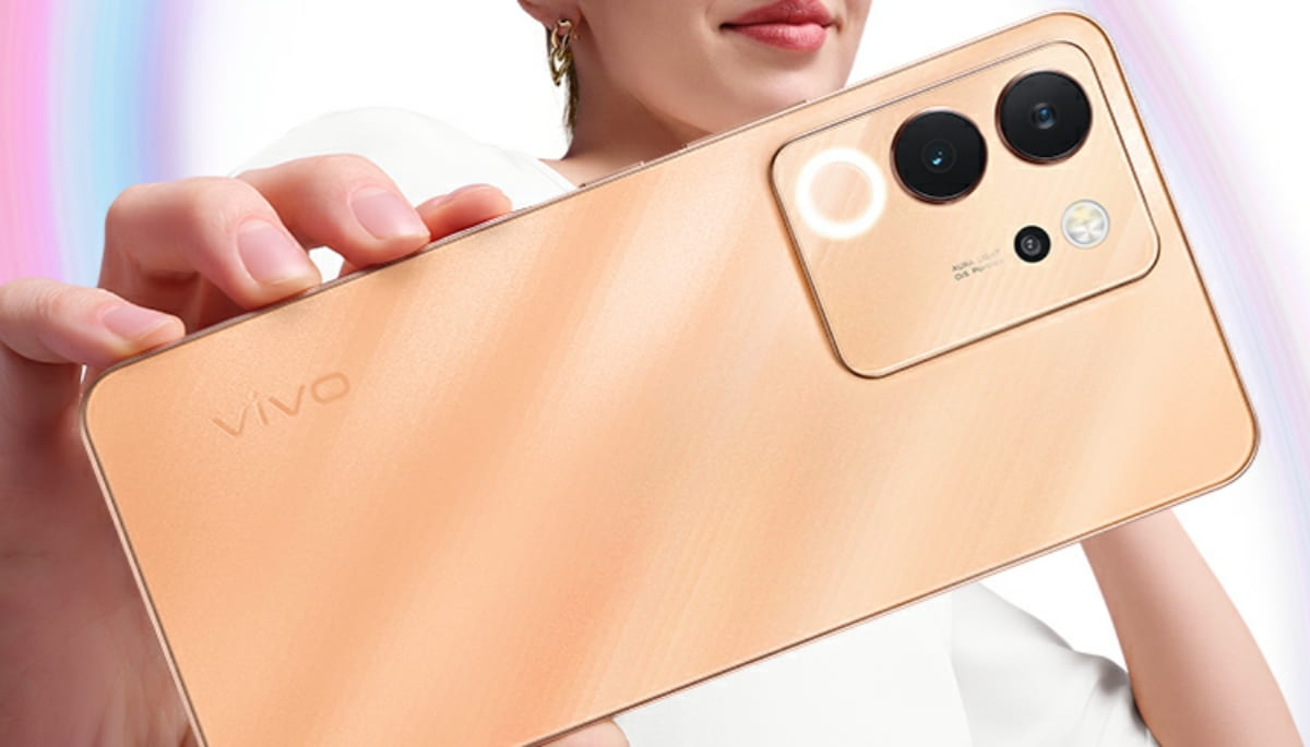 Vivo V30